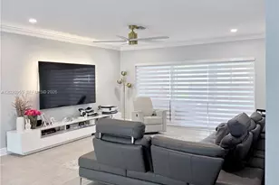 5680 SW 7th St, Plantation, FL 33317 - Photo 3