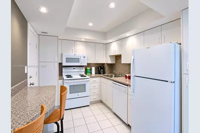 5005 Collins Ave #616, Miami Beach, FL 33140 - Photo 11