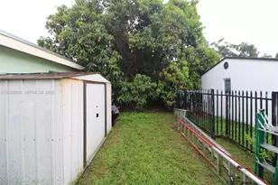 1741 NW 92nd St, Miami, FL 33147 - Photo 15