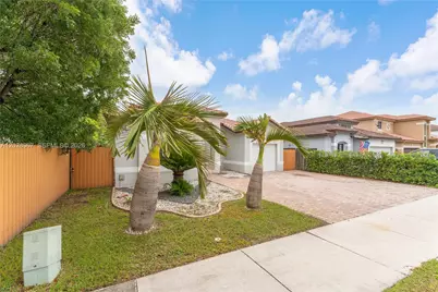 28021 SW 133rd Pl, Homestead, FL 33033 - Photo 3