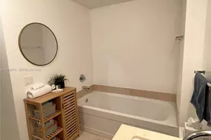 79 SW 12th St, Miami, FL 33130 - Photo 21