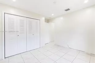 1214 NW 34th Ave, Miami, FL 33125 - Photo 19
