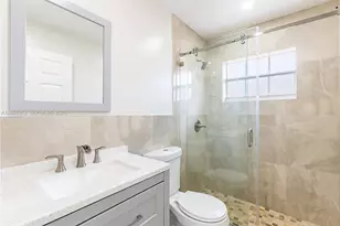 1214 NW 34th Ave, Miami, FL 33125 - Photo 17