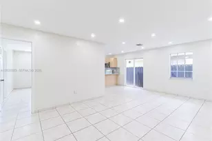 1214 NW 34th Ave, Miami, FL 33125 - Photo 7