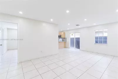 1214 NW 34th Ave #1214, Miami, FL 33125 - Photo 5