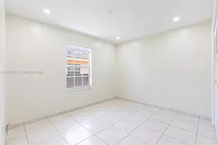 1214 NW 34th Ave, Miami, FL 33125 - Photo 15