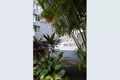 800 N Miami Ave #E-906, Miami, FL 33136 - Photo 3