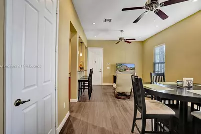 823 NW 82nd Ln, Boca Raton, FL 33487 - Photo 23