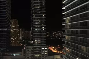 1111 SW 1st Ave, Miami, FL 33130 - Photo 9