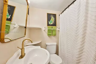 1727 SW 11th Ter, Miami, FL 33135 - Photo 47