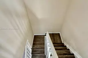 8528 SW 166th Pl, Miami, FL 33193 - Photo 27