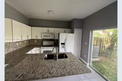 8258 NW 108th Pl #4-4, Doral, FL 33178 - Photo 11