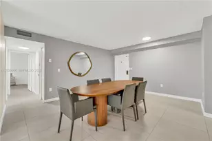 1450 Brickell Bay Dr, Miami, FL 33131 - Photo 3