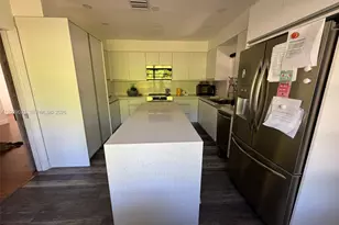 1645 SW 40th Ave, Miami, FL 33134 - Photo 3