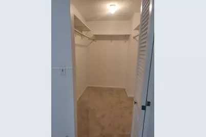800 Parkview Dr #527, Hallandale Beach, FL 33009 - Photo 9