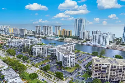 800 Parkview Dr #527, Hallandale Beach, FL 33009 - Photo 1