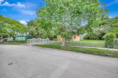 16221 NW 18th Ct, Miami Gardens, FL 33054 - Photo 3