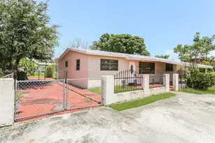 731 NW 175th Dr, Miami Gardens, FL 33169 - Photo 1