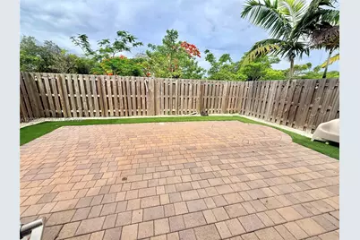 2462 NW 131st Cir, Miami, FL 33167 - Photo 23