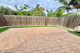 2462 NW 131st Cir, Miami, FL 33167 - Photo 23