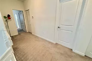 2462 NW 131st Cir, Miami, FL 33167 - Photo 11