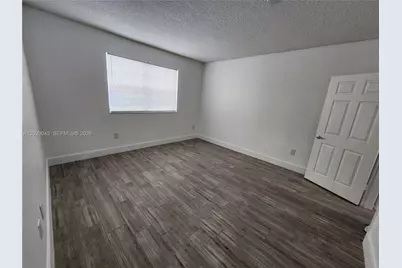 215 SW 117th Ter #14101, Pembroke Pines, FL 33025 - Photo 11