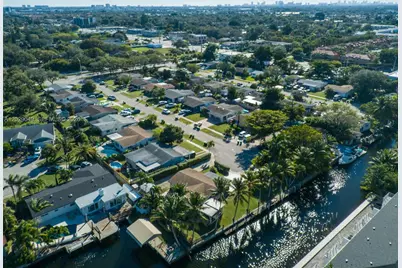 3081 SW 46th Ct, Dania Beach, FL 33312 - Photo 11