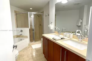 79 SW 12th St, Miami, FL 33130 - Photo 13