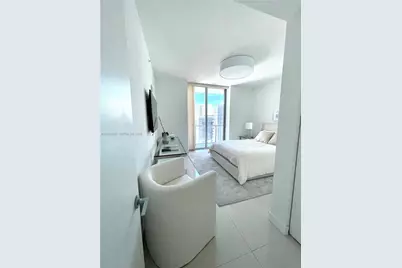 79 SW 12th St #2407-S, Miami, FL 33130 - Photo 5