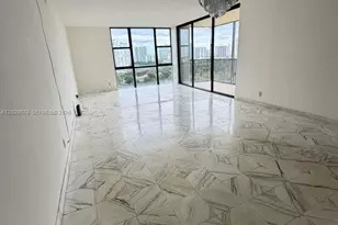 20379 W Country Club Dr, Aventura, FL 33180 - Photo 9
