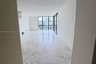 20379 W Country Club Dr, Aventura, FL 33180 - Photo 5