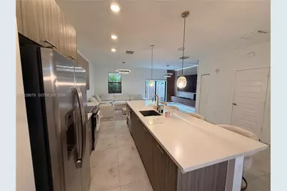 10407 NW 82nd St #9, Doral, FL 33178 - Photo 7