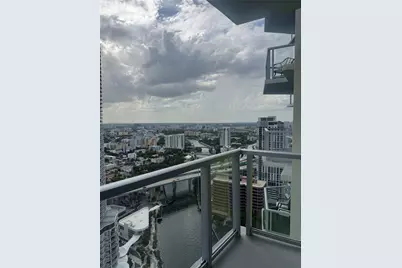 185 SW 7th St #3900, Miami, FL 33130 - Photo 11