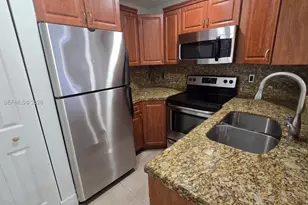 6515 W 26th Dr, Hialeah, FL 33016 - Photo 5