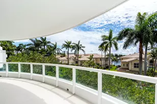 21050 NE 38th Ave, Aventura, FL 33180 - Photo 5