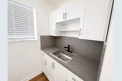 500 13th St #15, Miami Beach, FL 33139 - Photo 5
