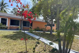 1220 NE 116th St, Miami, FL 33161 - Photo 3