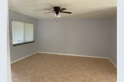 1220 NE 116th St #1222, Miami, FL 33161 - Photo 13
