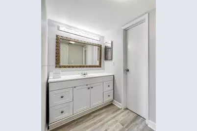 3475 N Country Club Dr #503A, Aventura, FL 33180 - Photo 11