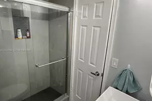 7471 W Sunrise Blvd, Plantation, FL 33313 - Photo 15