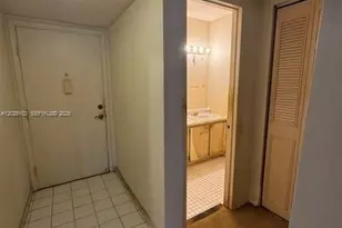 6505 Winfield Blvd, Margate, FL 33063 - Photo 9