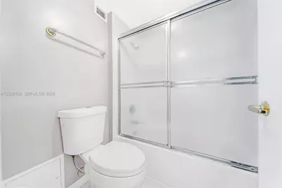 2301 Collins Ave #1030, Miami Beach, FL 33139 - Photo 21