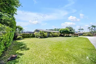 6760 SW 62nd Terrace, South Miami, FL 33143 - Photo 5