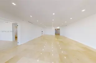 21050 NE 38th Ave, Aventura, FL 33180 - Photo 17