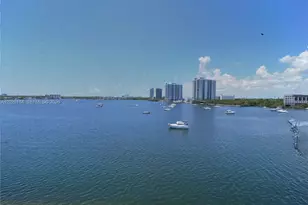 2920 Point E Dr, Aventura, FL 33160 - Photo 27