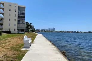 2920 Point E Dr, Aventura, FL 33160 - Photo 3
