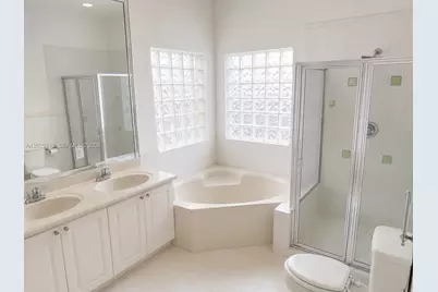14863 SW 35th Ln, Miami, FL 33185 - Photo 5