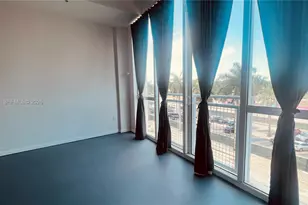 253 NE 2nd St, Miami, FL 33132 - Photo 11