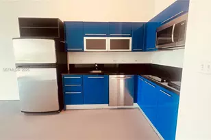 253 NE 2nd St, Miami, FL 33132 - Photo 3