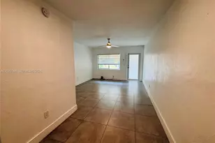 75 Washington Ave, Miami Beach, FL 33139 - Photo 9